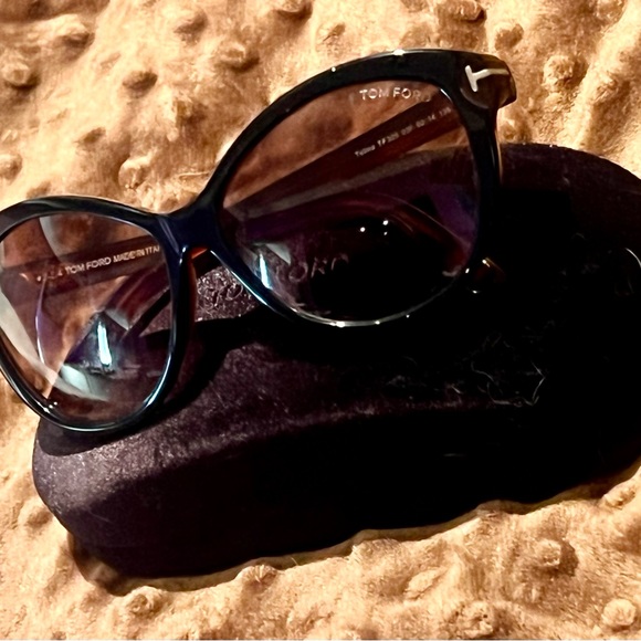 Authentic Tom Ford Sunglasses - Picture 1 of 6